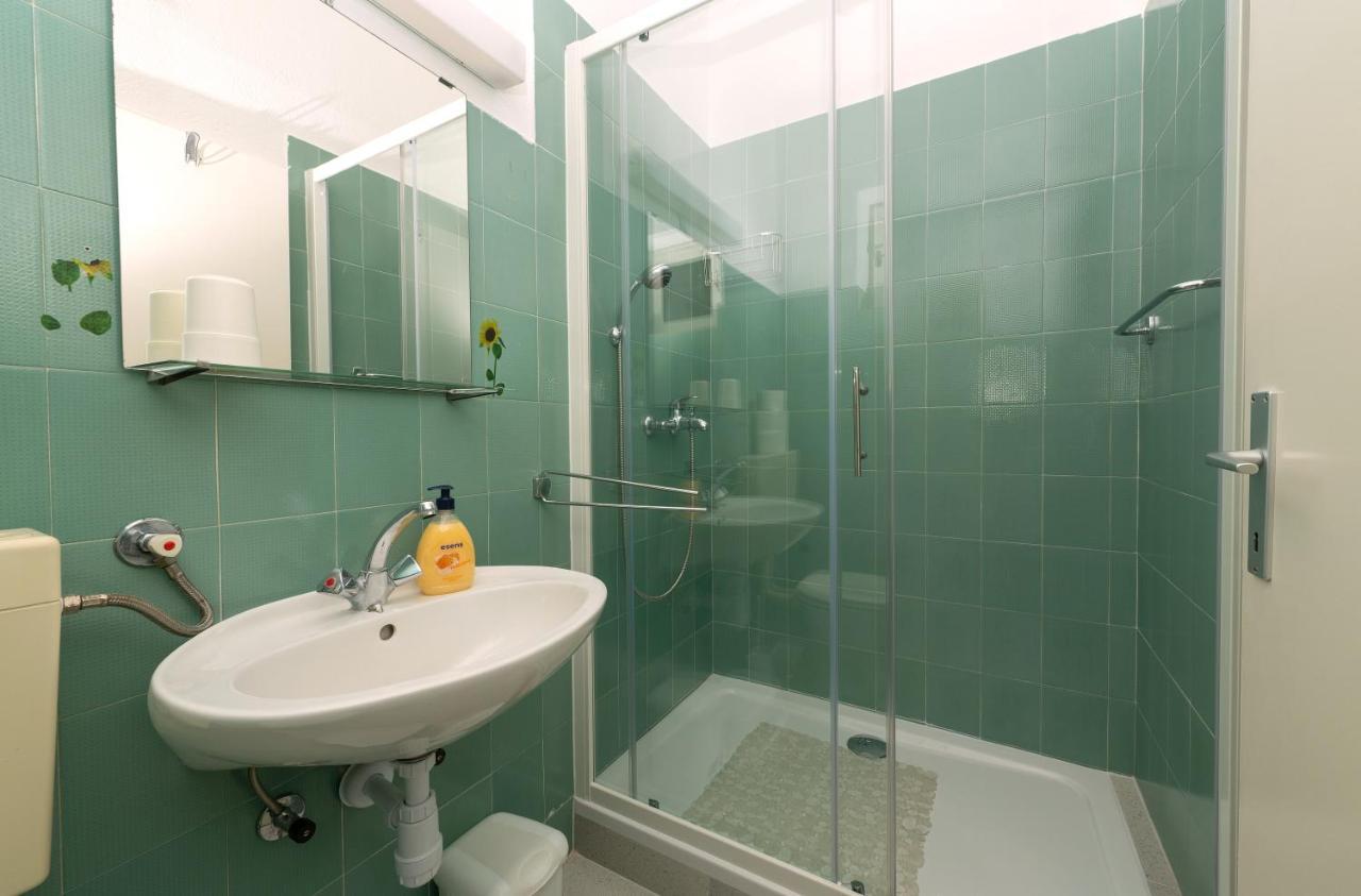 Apartments Marsela Tučepi Eksteriør bilde