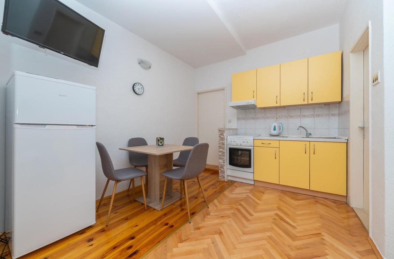 Apartments Marsela Tučepi Eksteriør bilde