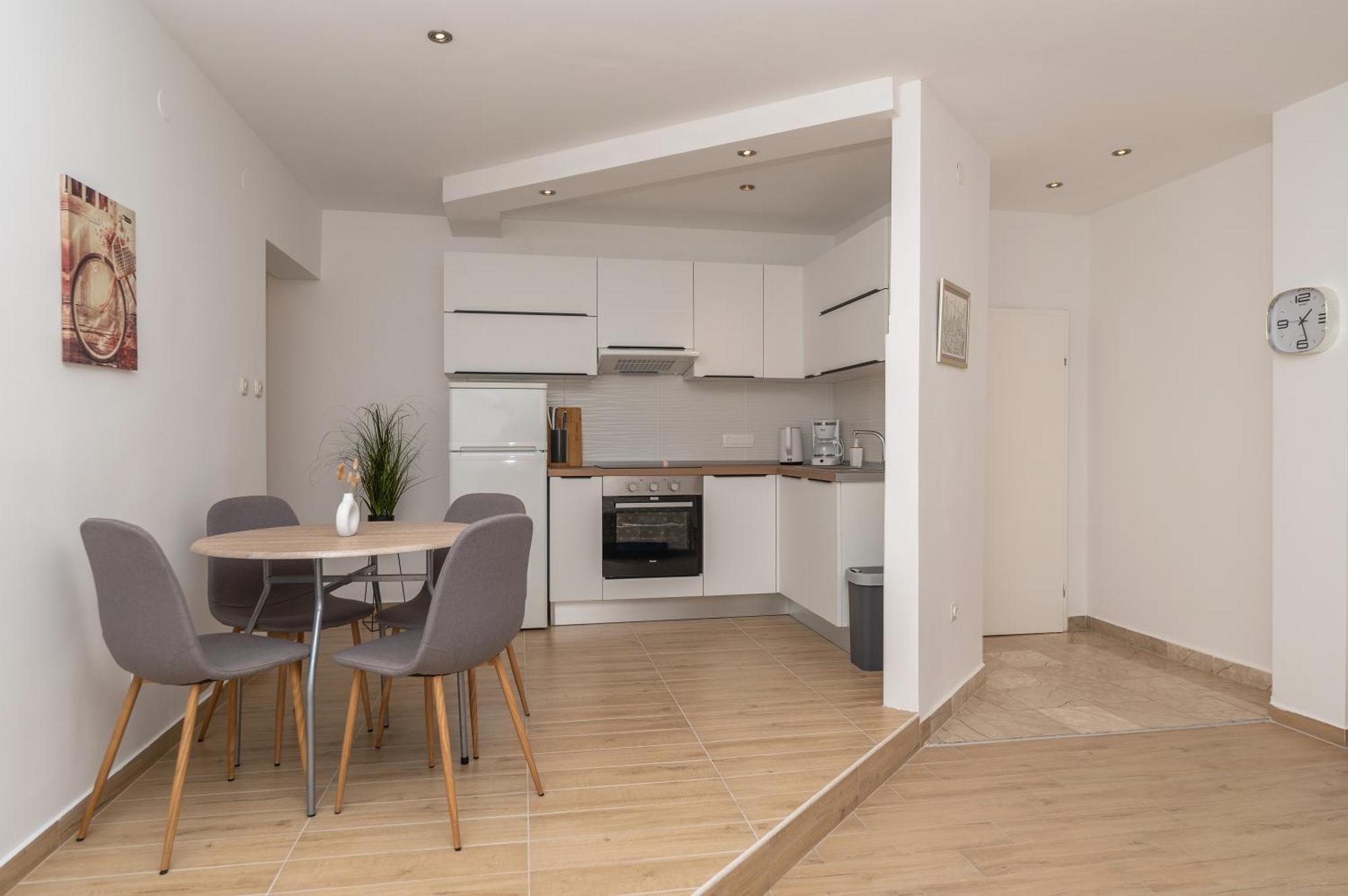 Apartments Marsela Tučepi Eksteriør bilde